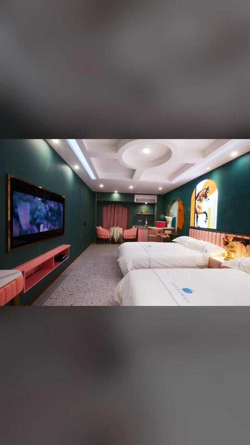 河南情趣主题酒店预订，有哪些特色房型可选？-第2张图片-德高鼎泰便民中心