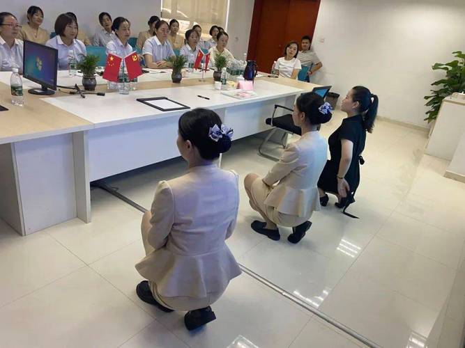 物业客服需哪些核心培训？-第2张图片-德高鼎泰便民中心