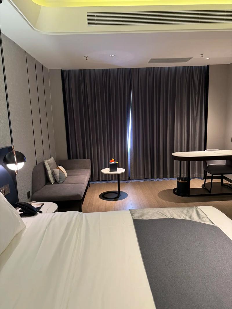 大连华南情侣酒店预订哪家好？-第1张图片-德高鼎泰便民中心