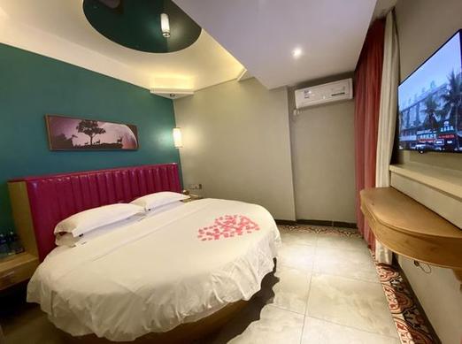 日月广场周边酒店怎么选最划算？-第3张图片-德高鼎泰便民中心