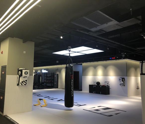 万象天成24小时健身怎么收费？-第2张图片-德高鼎泰便民中心