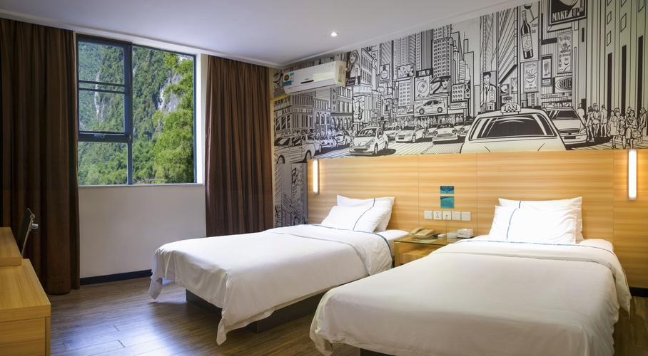 桂林高速附近酒店预订-第1张图片-德高鼎泰便民中心