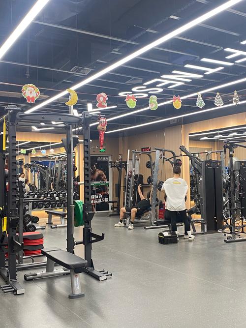 青岛全时健身门店数量是多少？-第3张图片-德高鼎泰便民中心