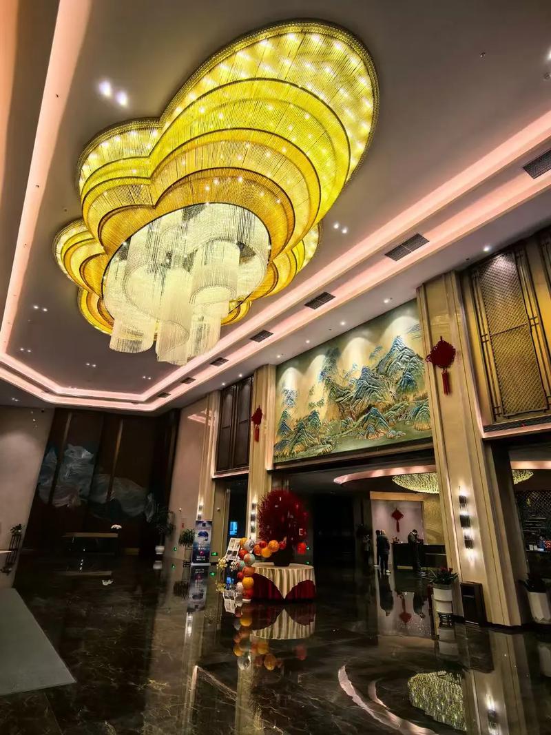 肇庆华丽时尚酒店怎么预订？-第1张图片-德高鼎泰便民中心