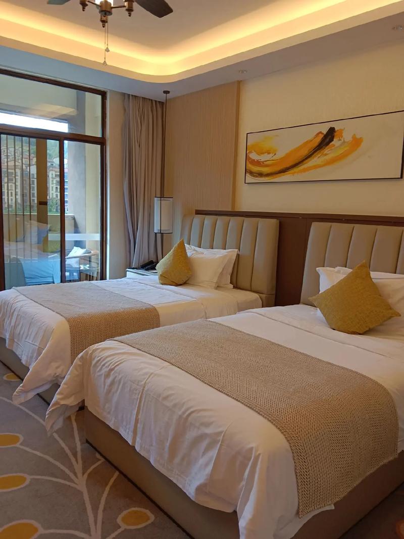 肇庆华丽时尚酒店怎么预订？-第3张图片-德高鼎泰便民中心