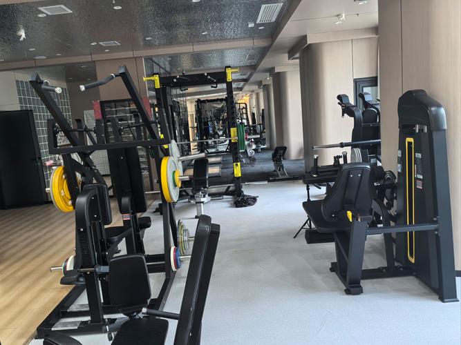哈尔滨香格里拉健身房怎么样？-第2张图片-德高鼎泰便民中心