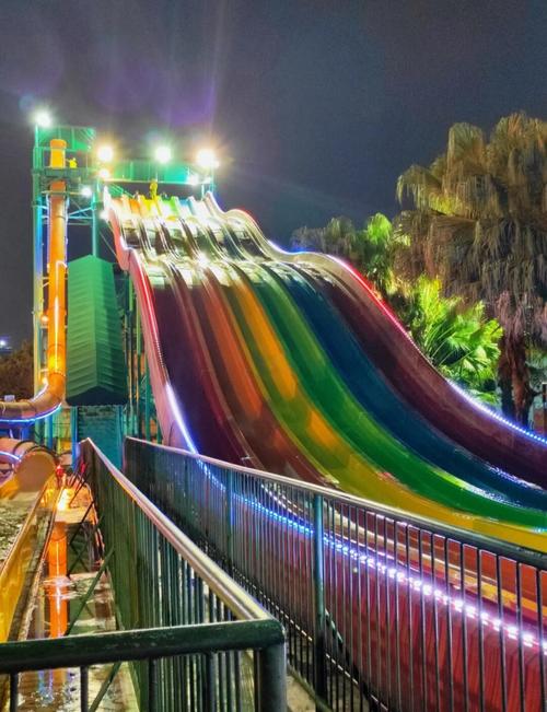 深圳水上乐园酒店怎么预订最划算？-第3张图片-德高鼎泰便民中心