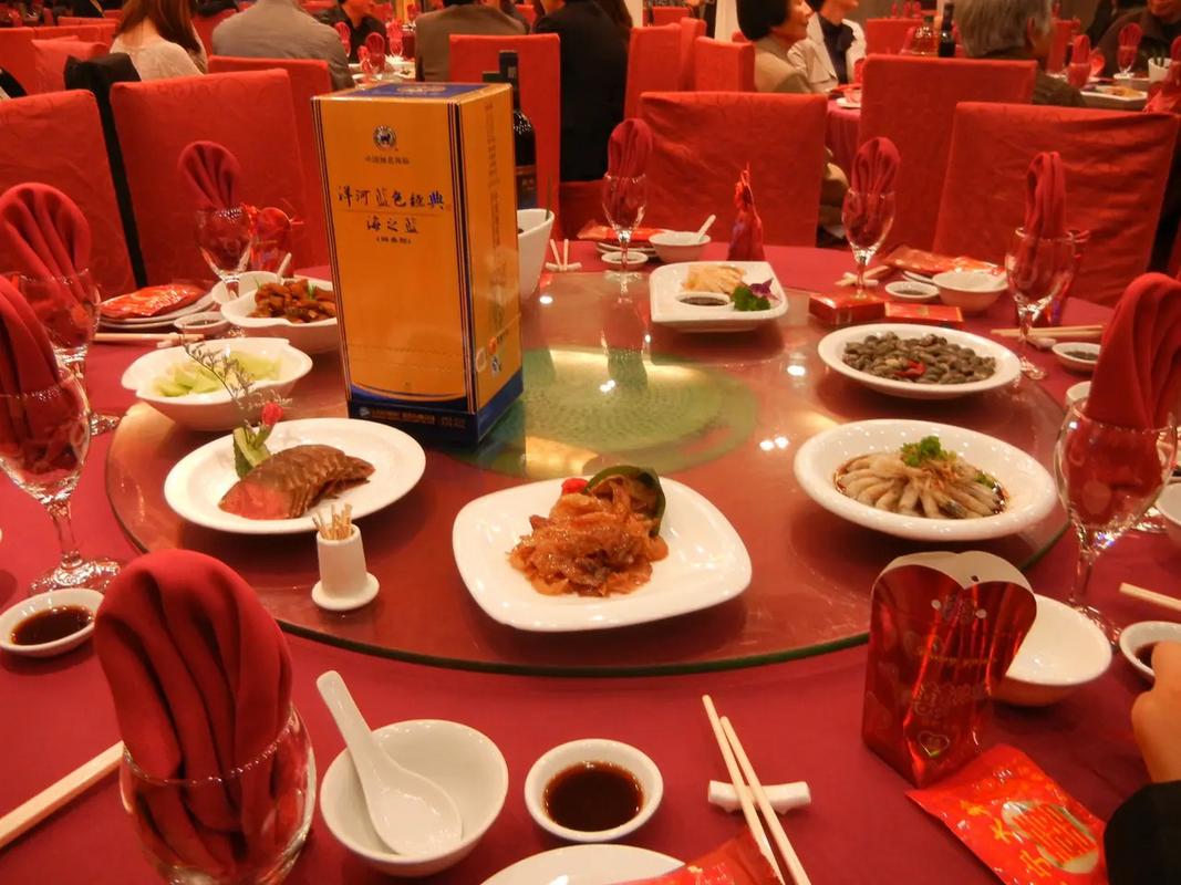 半岛酒店婚宴酒席怎么预订？-第3张图片-德高鼎泰便民中心