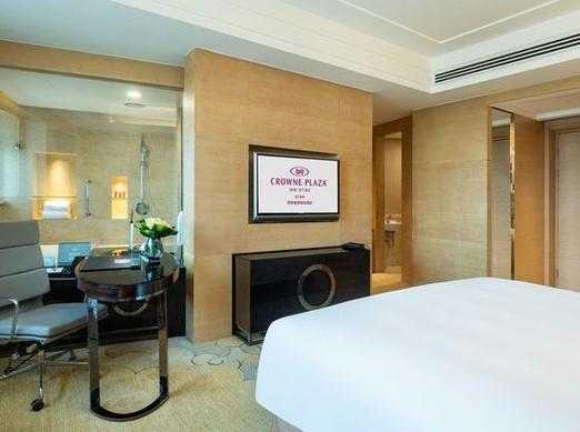 西安皇冠主题酒店怎么订最划算？-第1张图片-德高鼎泰便民中心