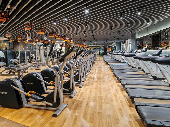 哈尔滨群力健身房哪家好？-第2张图片-德高鼎泰便民中心