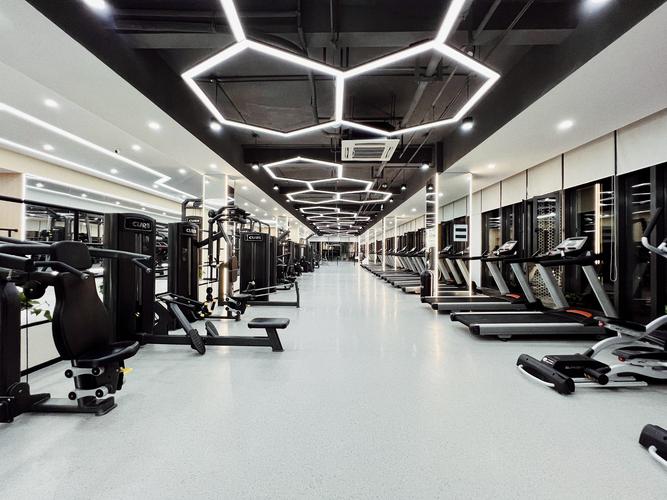 呼市新城区健身俱乐部哪家好？-第1张图片-德高鼎泰便民中心