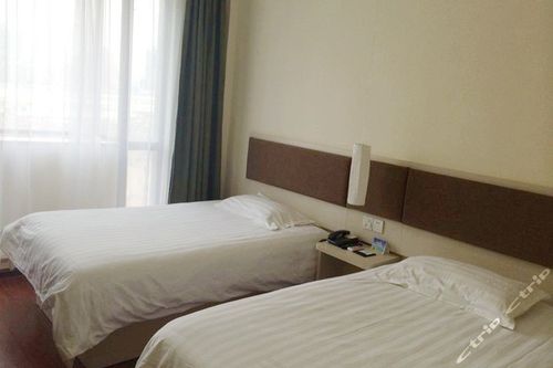 新疆168团酒店预订怎么订？-第3张图片-德高鼎泰便民中心