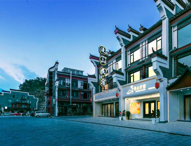 南岳大庙附近酒店怎么选？-第3张图片-德高鼎泰便民中心