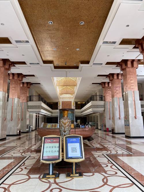 黄龙景区门口酒店怎么预订最划算？-第3张图片-德高鼎泰便民中心