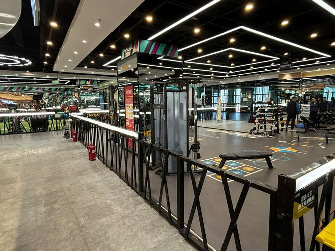 黄岛爱运动健身俱乐部-第1张图片-德高鼎泰便民中心