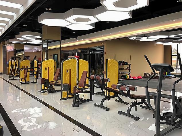 瑞丽100健身俱乐部怎么样？-第1张图片-德高鼎泰便民中心