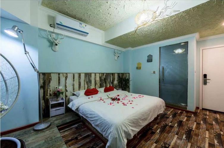 重庆情侣连锁酒店怎么选？-第1张图片-德高鼎泰便民中心