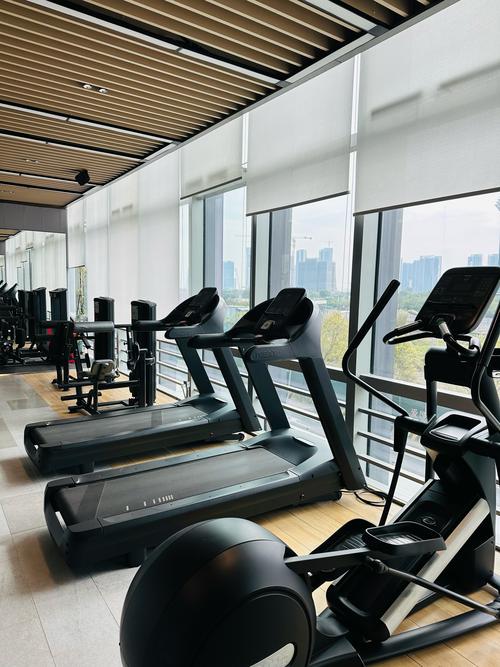 乌鲁木齐西单阳光健身怎么样？-第2张图片-德高鼎泰便民中心