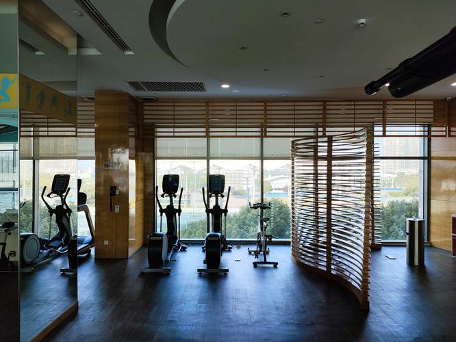希尔顿逸林酒店健身房设施如何？-第3张图片-德高鼎泰便民中心