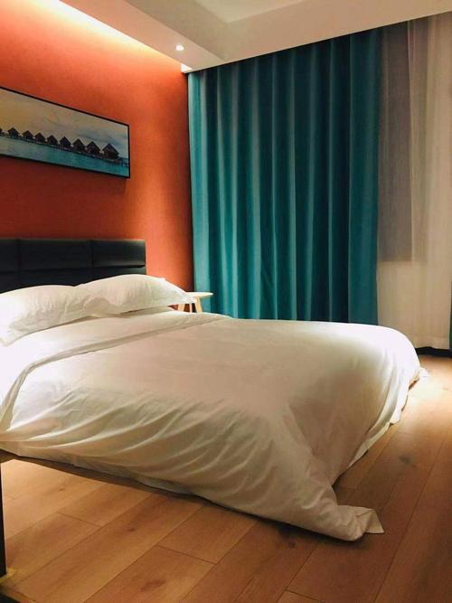 山西水晶椰子酒店怎么预订？-第1张图片-德高鼎泰便民中心