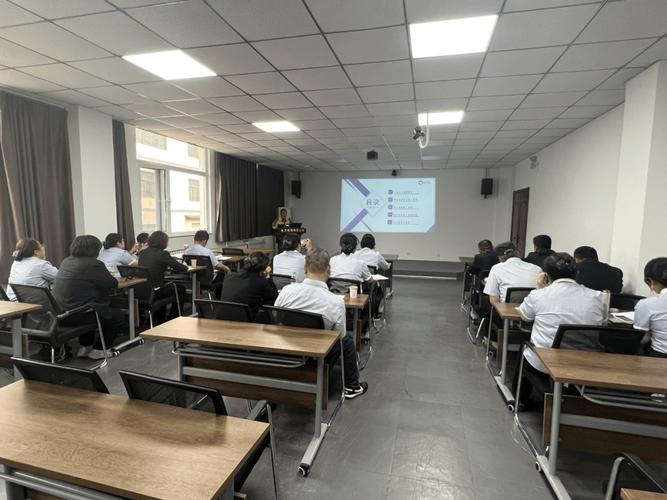 大连物业管理培训机构哪家好？-第2张图片-德高鼎泰便民中心