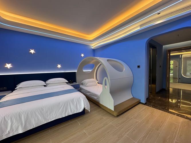 清远情侣酒店怎么选？主题房型有哪些？-第1张图片-德高鼎泰便民中心