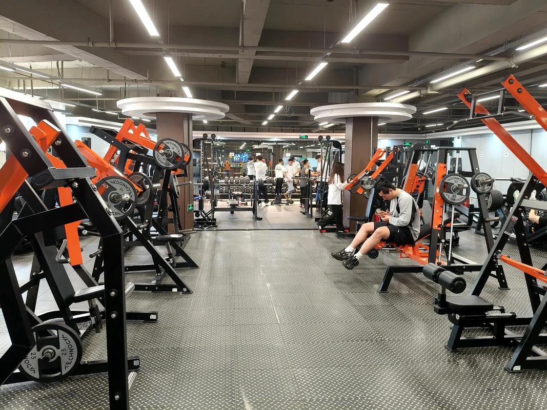 哈尔滨菲特健身俱乐部怎么样？-第2张图片-德高鼎泰便民中心