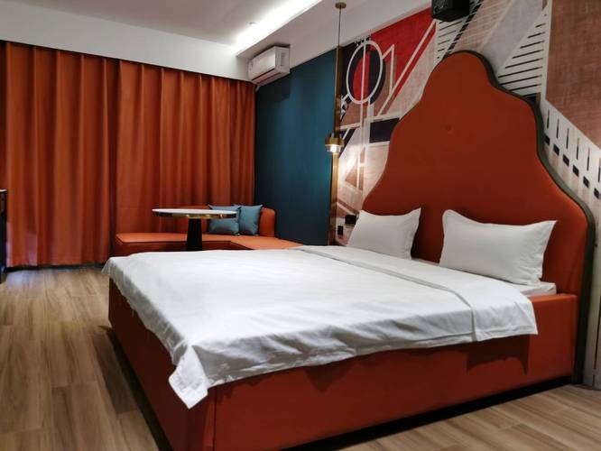 汾阳森林主题酒店怎么预订？-第1张图片-德高鼎泰便民中心