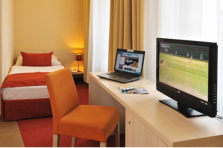 盐城城市之星酒店怎么预订最优惠？-第2张图片-德高鼎泰便民中心