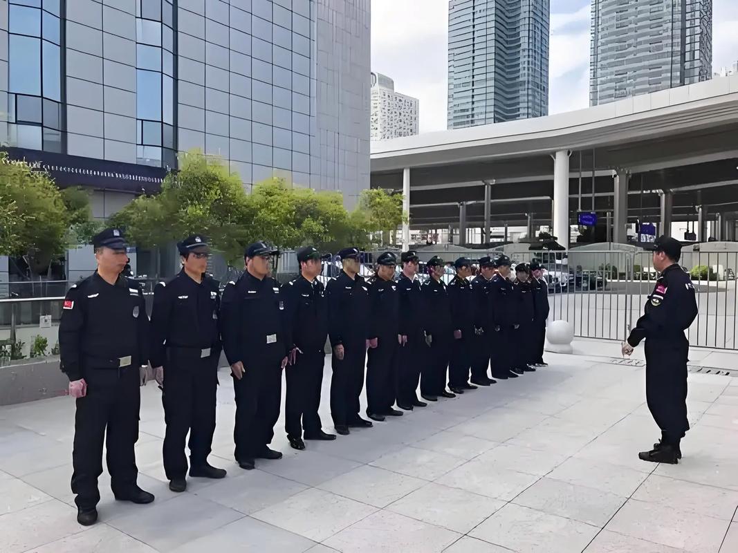 上海物业保安公司电话哪里找？-第3张图片-德高鼎泰便民中心