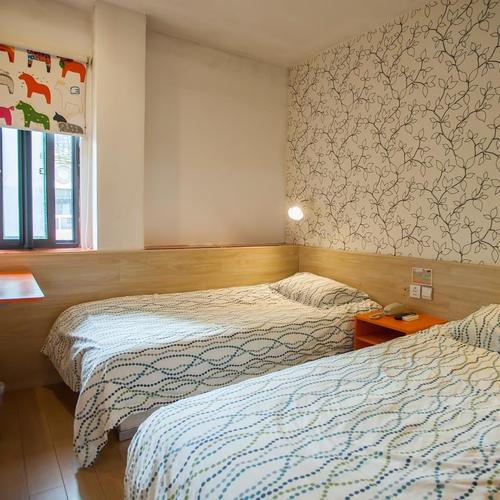 杭州西站布丁酒店怎么预订？-第3张图片-德高鼎泰便民中心