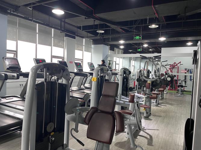 大坪英利国际健身怎么样？-第2张图片-德高鼎泰便民中心