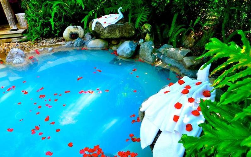 云南莲花温泉酒店怎么预订最划算？-第2张图片-德高鼎泰便民中心