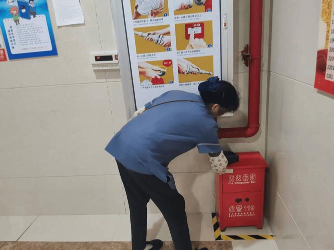 物业公司环境卫生管理如何优化提升？-第1张图片-德高鼎泰便民中心