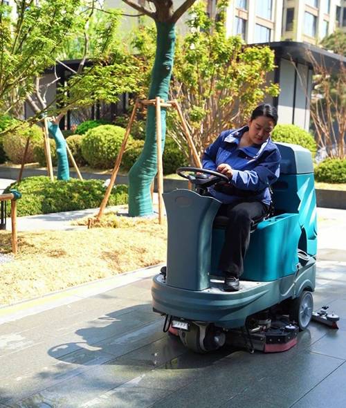 物业公司环境卫生管理如何优化提升？-第2张图片-德高鼎泰便民中心