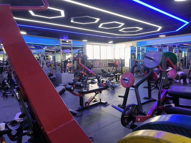 英派斯健身俱乐部成都怎么样？-第2张图片-德高鼎泰便民中心
