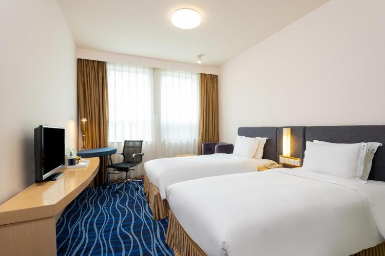 天津空港假期酒店怎么预订最优惠？-第1张图片-德高鼎泰便民中心