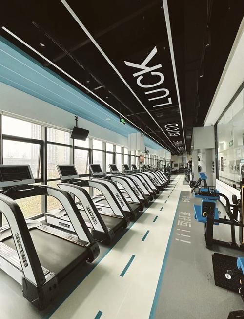 郑州人民路附近健身房哪家好？-第1张图片-德高鼎泰便民中心