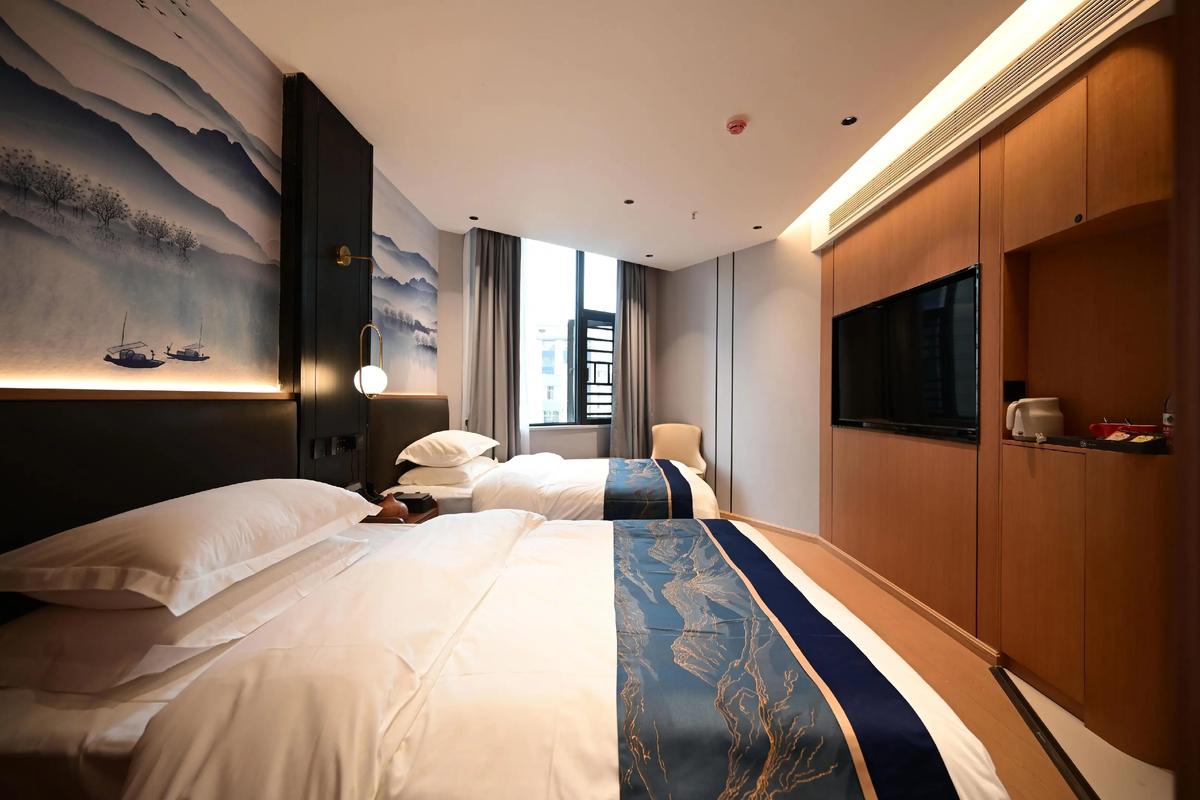 锦绣99概念酒店怎么预订？-第1张图片-德高鼎泰便民中心