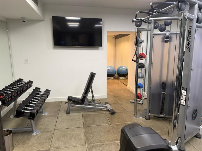 希尔顿酒店健身房价格-第1张图片-德高鼎泰便民中心