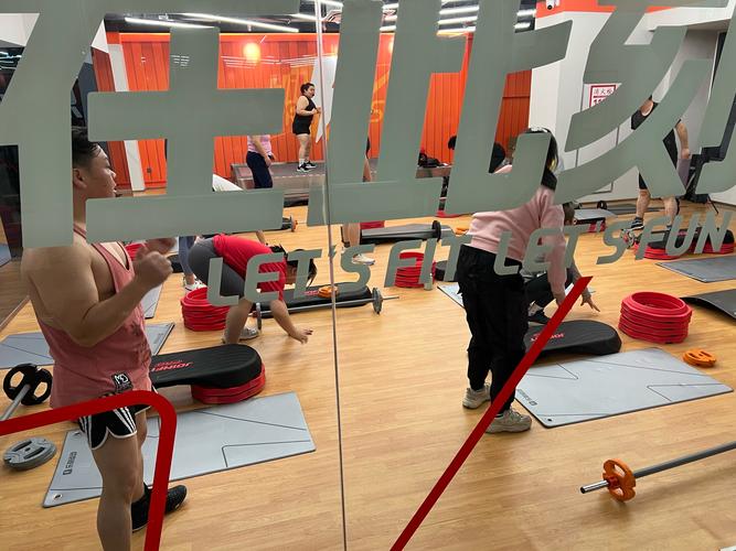 乐刻一卡多人怎么用？能同时健身吗？-第3张图片-德高鼎泰便民中心