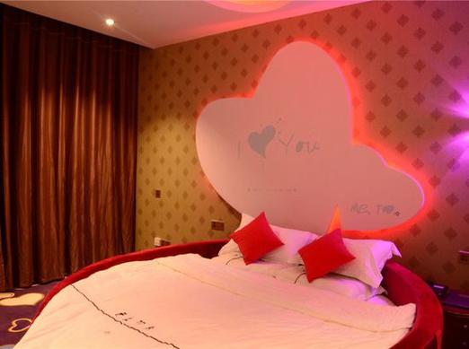 蒙自网络主题酒店怎么预订最优惠？-第2张图片-德高鼎泰便民中心