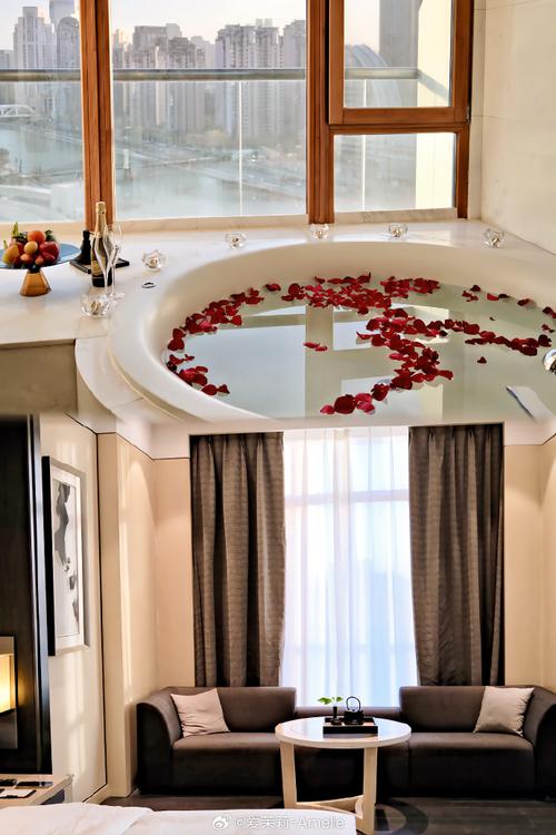 天津莲花夏日酒店预订怎么选最划算？-第1张图片-德高鼎泰便民中心