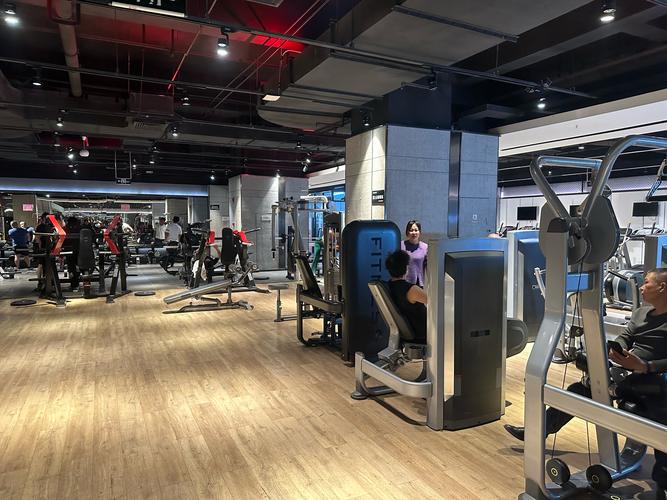 淮南大世界健身房价格多少？-第2张图片-德高鼎泰便民中心