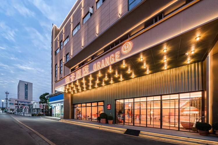 乐清虹桥主题酒店怎么订最划算？-第2张图片-德高鼎泰便民中心