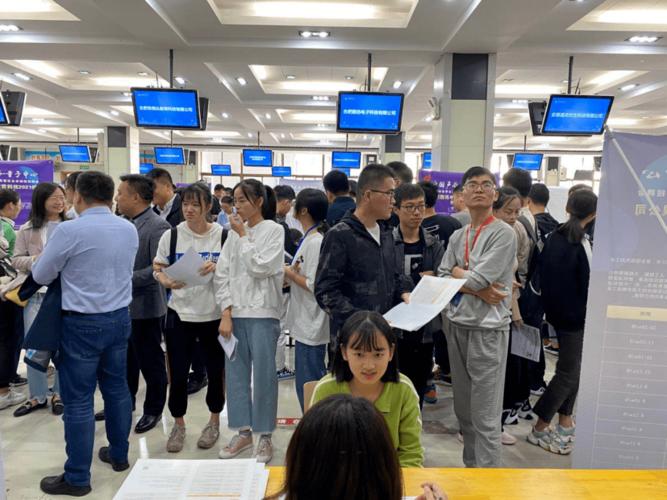 合肥物业客服招聘要求有哪些？-第3张图片-德高鼎泰便民中心