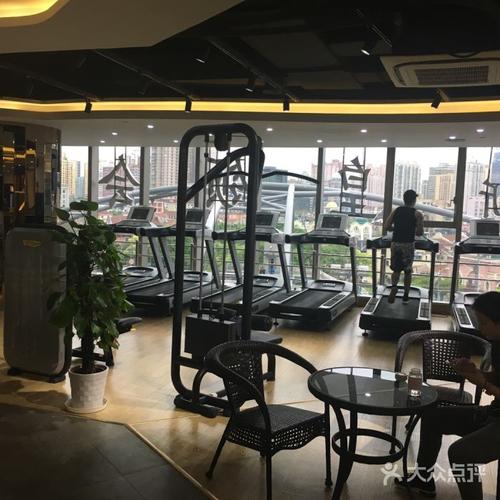 皇领会健身会所口碑与服务如何？-第1张图片-德高鼎泰便民中心