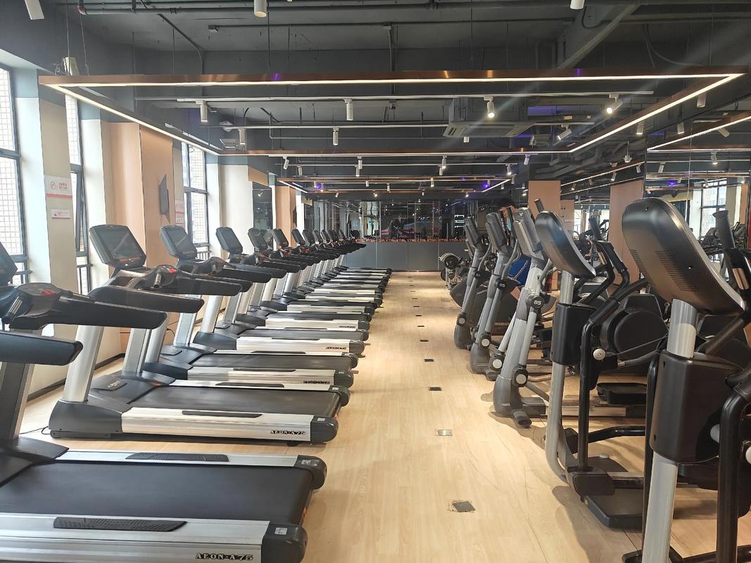 朗健健身中心石龙怎么样？-第1张图片-德高鼎泰便民中心
