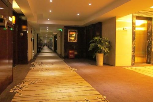 阜阳名人城市酒店怎么预订最划算？-第3张图片-德高鼎泰便民中心