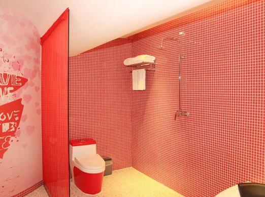 包头主题情趣酒店预订，特色房型有哪些？-第2张图片-德高鼎泰便民中心